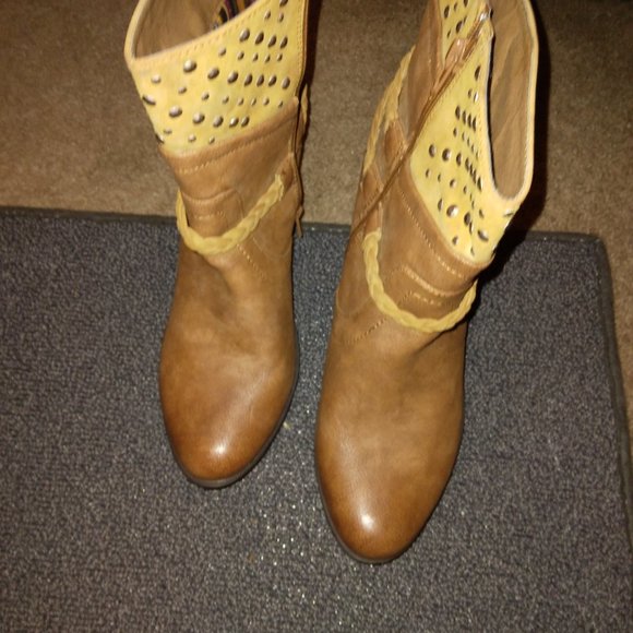 Brown Boots Chelsea Moreland size 11W - Picture 1 of 2